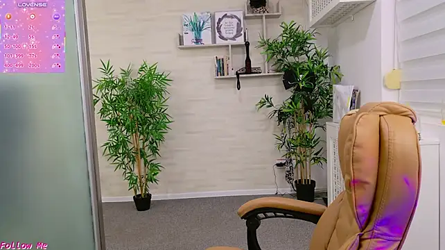 EllaMilf_ - 💎Naked in heels