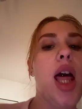 ChiaraVelvet - go doggy and spank your ass hard 5x😏🔥