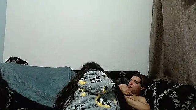 Nerd_couple - mostrar peitos show boobs