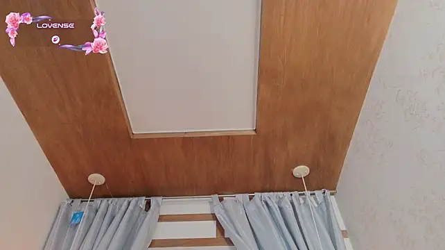 RenataLeclair - Spread my ass in close up
