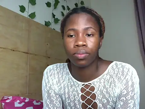 Sexyebony57 - naked 10 mins + oiled boobs