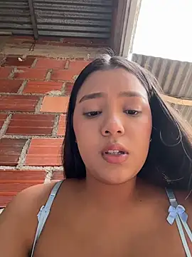 Baby_morena12 - Big squirt in my virgin pussy outdoors