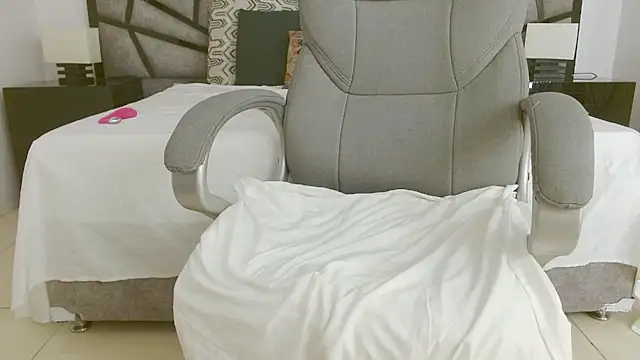 Sophia_hadid - squirt💧💧cum
