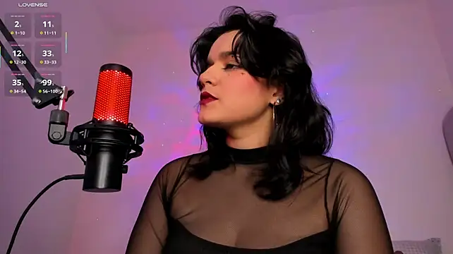 valeriekayy_