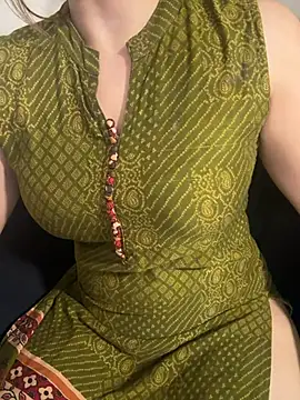 Tasty_LushDesire - Suck dido and press boobs hard