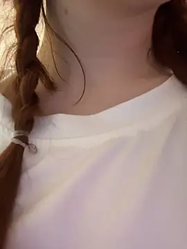 Freaky__Nikki - do a really sloppy bj (alot of salvia)