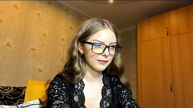 DelcieLipari - sexy spin around