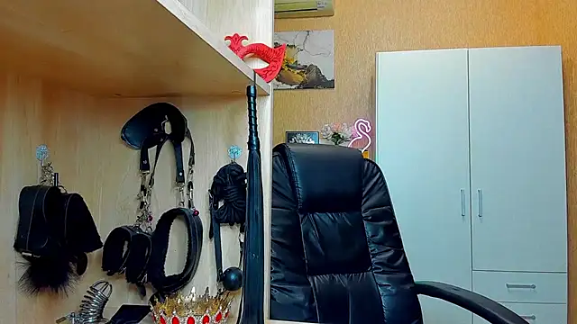 KristiTopxx - 5 snaps with my fingers!