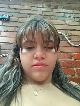 Ivy_enjoy - Sucking my friend's tits in public