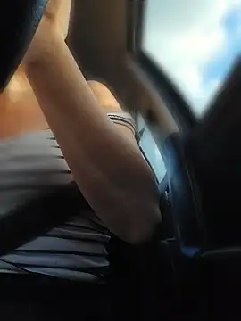 SkyelarSomer - 🍒Nipple Slips🫢