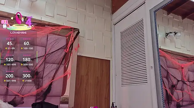 Laly_ferrer18 - Play and spit my tits