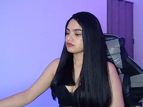 Angel_Ramirez8 - show ass
