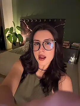 EmaSaenz - Enjoy your vibes emma