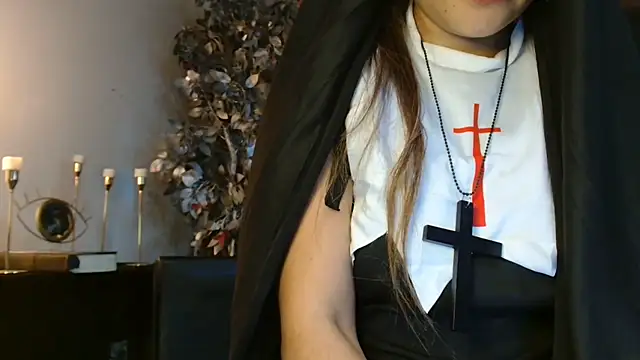 3littles - little nun bends over/buttocks in front