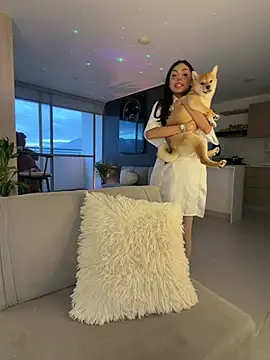 ZaraLuuv - Flash pussy with oil