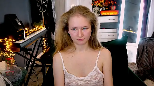 Hetaerart - Oil Show at the floor|nude