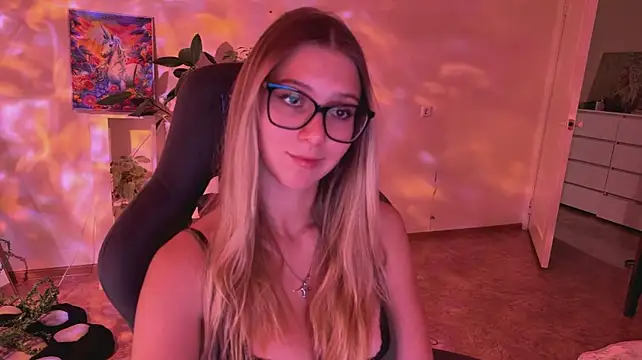 Alexa_purr - wear slutty bodysuit