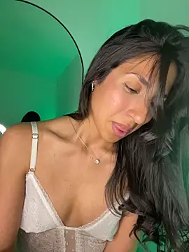 MaddyX__1 - BUTTPLUG IN & OUT + CREAMIE ASSHOLE 🥵