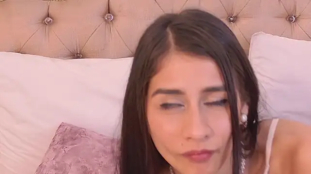 KaoryJamal - finger sucking