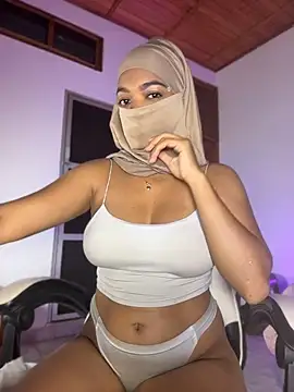 Yuli_arabic - funck pussy + domi clit