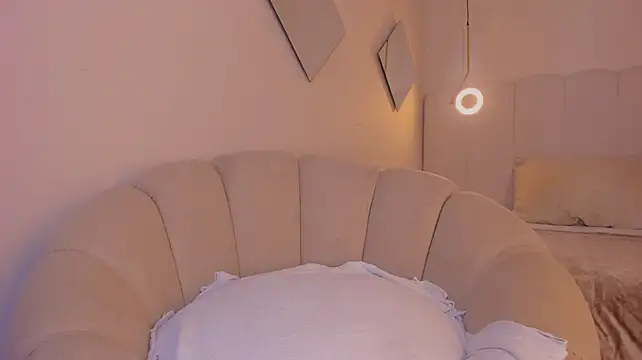BriannaBlack_ - 💟FINGERING ASS (ONE FINGER)💟
