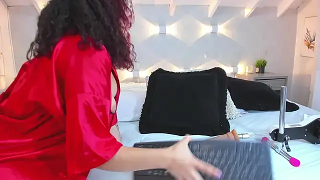 Naomi_Doll_ - spit on tits 🤪