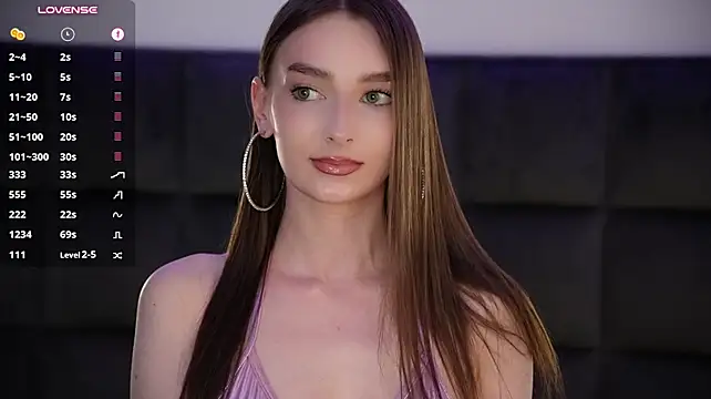 GoldieHarrington - Full Tease In Outfit