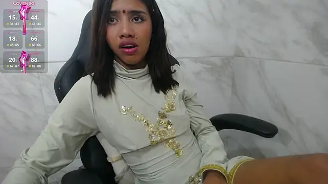 _simran_kaur330306 - play with my toy