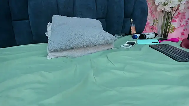 Melody_Megann - OPEN ASS