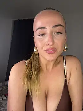 Sara_milano - 5x Ass slaps in doggy
