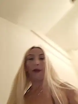 AlexaBarnes - 👑 monday belongs to your mistress