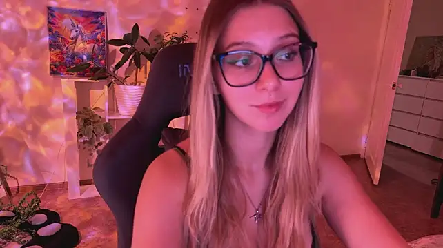 Alexa_purr - wear slutty bodysuit