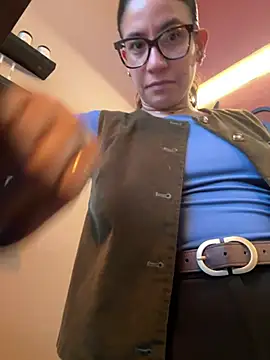 ValeriEvan - Finger pussy play at work 🔥