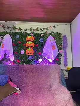 PamelaBoobs - jumping pumpkins🥵
