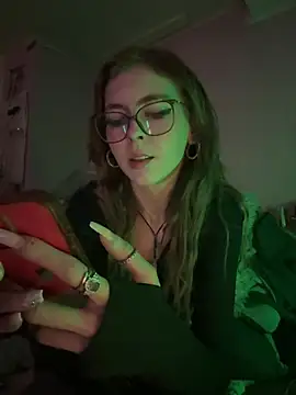 Alina-420 - Show Pussy