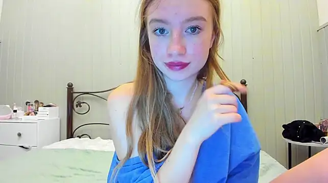 Minidivaa_ - suck dildo