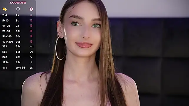 GoldieHarrington - Full Tease In Outfit