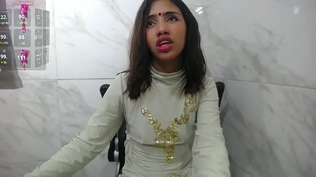 _simran_kaur330306 - play with my toy