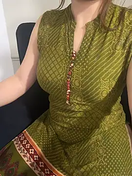 Tasty_LushDesire - Suck dido and press boobs hard