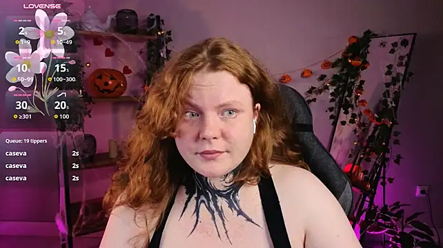 Cassie_xKiss - change clothes