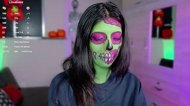 NanakoDollx - SEXY ZOMBIE TEASE U