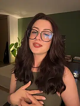 EmaSaenz - Enjoy your vibes emma