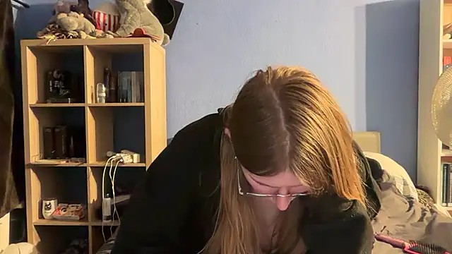 Thepretiestgirlhere - Je me doigte 🥵