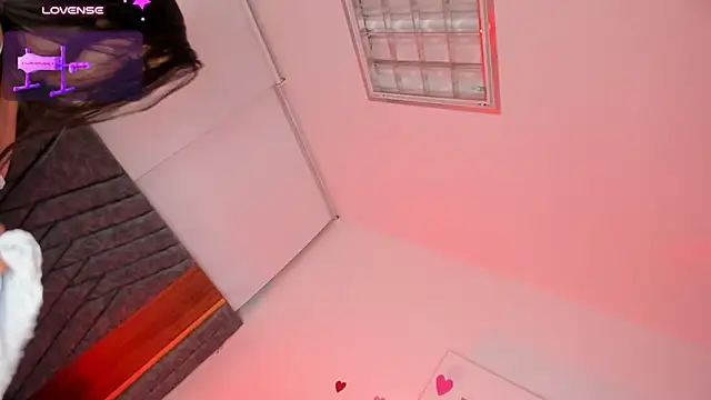 Hilary_Smile_ - Spank my buttocks while you Cntrl 2mn 😈