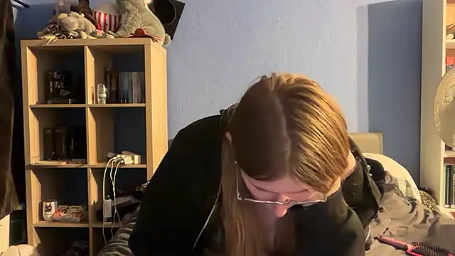 Thepretiestgirlhere - Je me doigte 🥵