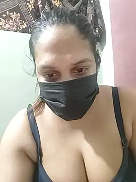 Sexy_SaBNaM69 - Oil on boobs