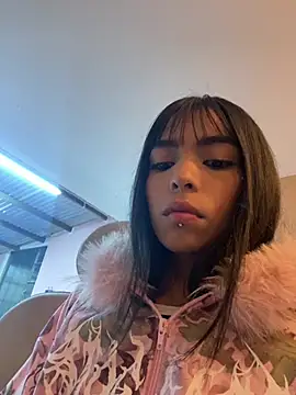 Miley_rouse - Control lush x 3 min + squeeze niples