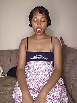 Nasty_boo_boo - spoil the queen