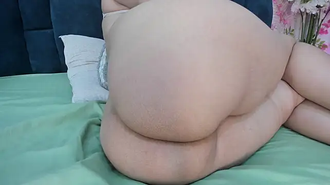 Melody_Megann - OPEN ASS