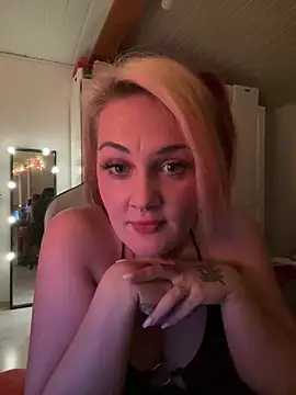 -LexaX - 💦 Feetshow WIth OIL